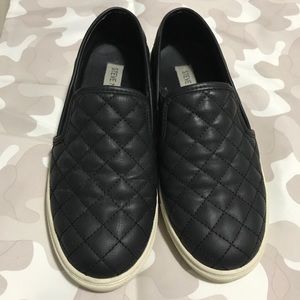 STEVE MADDEN Ecentrcq' Black Slip-on Sneaker